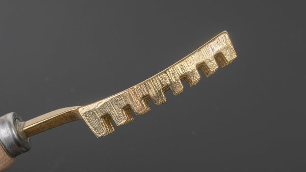 Hitohira Brass Fish Scaler Large