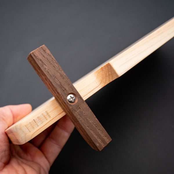 Hitohira Hinoki Thin Cutting Board with Stand (Medium)