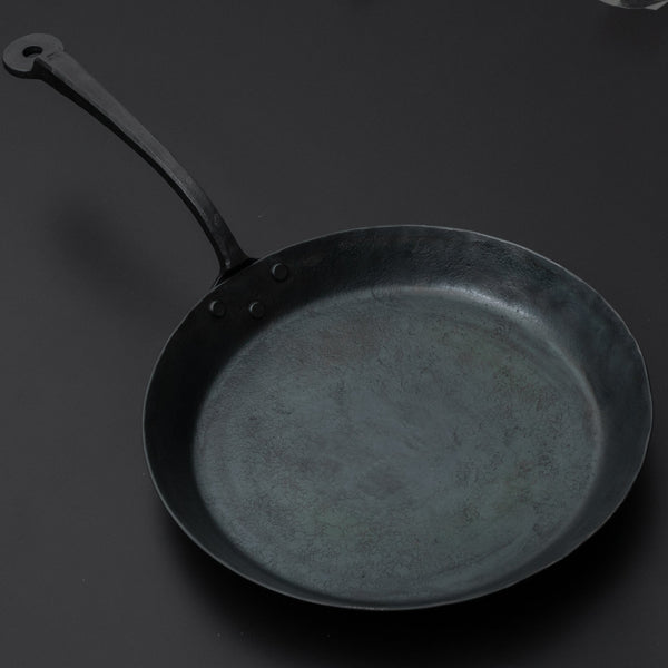 Kanatoko Hand Forged Iron Frying Pan 235mm Bottom Size (2.3mm/ Custom Ordered) - Tetogi