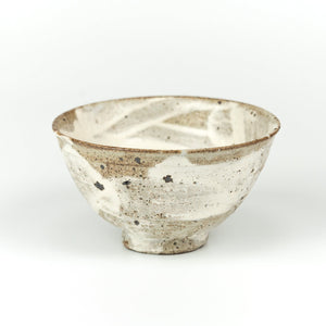 Komon Kotsuji Hakeme Aratsuchi White Mat (mat white brush mark on rough clay) Large Rice Bowl - Tetogi