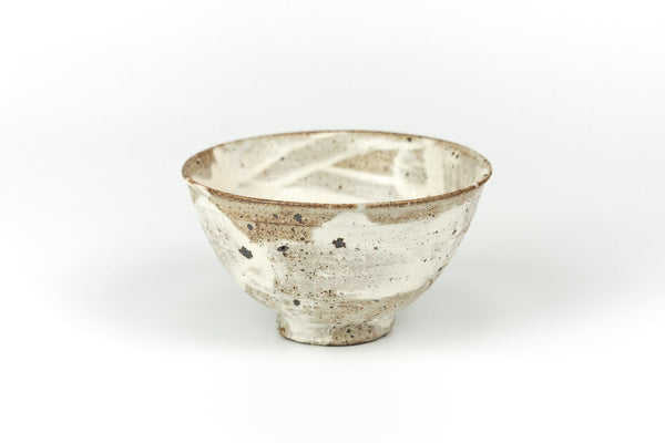 Komon Kotsuji Hakeme Aratsuchi White Mat (mat white brush mark on rough clay) Large Rice Bowl - Tetogi