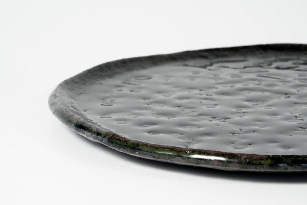 Komon Okuda Plate Kuro Haiyu (black ash glaze) - Tetogi