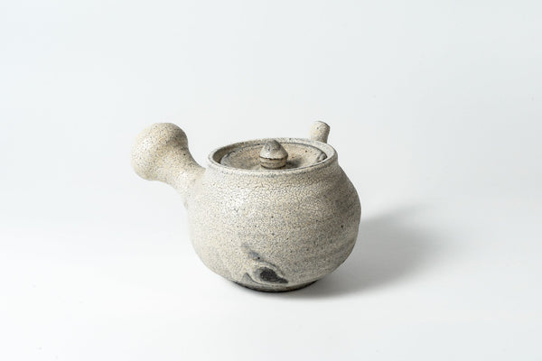 Komon Okuda Teapot Low Kohiki Haiyu (white slip glaze & ash glaze) - Tetogi